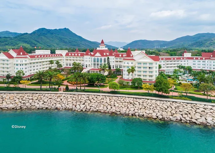 Hong Kong Disneyland Hotel